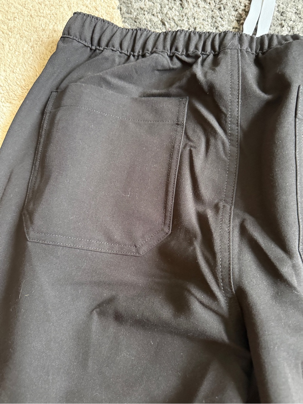 FIGS Men’s Cairo Cargo Black Drawstring Scrub Medium Pants Technical Collection - Picture 6 of 9
